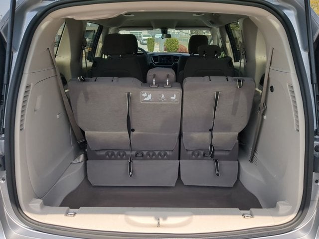 2020 Chrysler Voyager LX