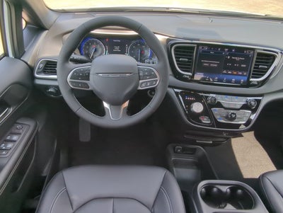 2027 Chrysler Pacifica LX