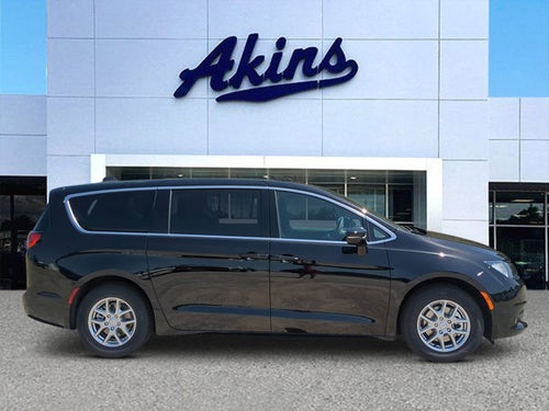 2027 Chrysler Pacifica LX