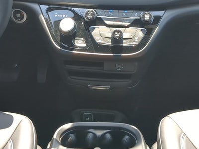 2027 Chrysler Pacifica LX
