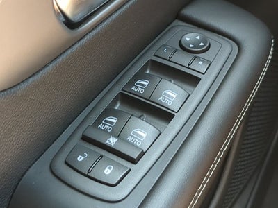 2027 Chrysler Pacifica LX