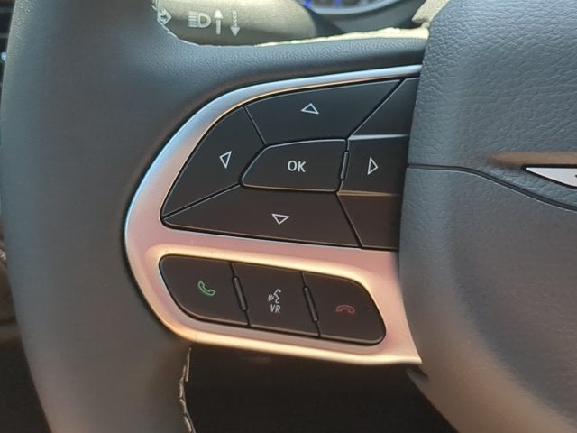 2027 Chrysler Pacifica LX