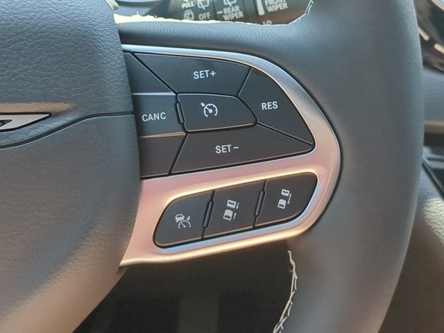 2027 Chrysler Pacifica LX