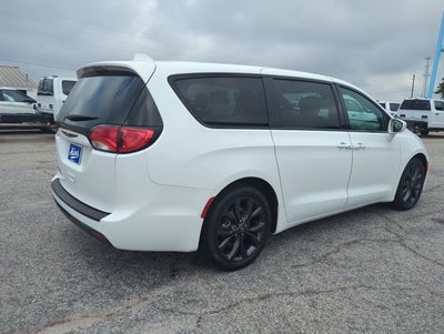 2019 Chrysler Pacifica Touring Plus