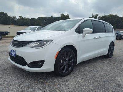 2019 Chrysler Pacifica Touring Plus