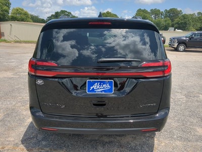 2027 Chrysler Pacifica Limited