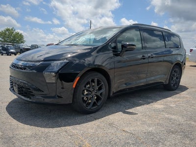 2027 Chrysler Pacifica Limited