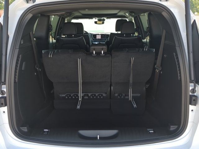 2027 Chrysler Pacifica Limited