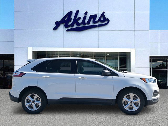 2024 Ford Edge SE AWD's photo