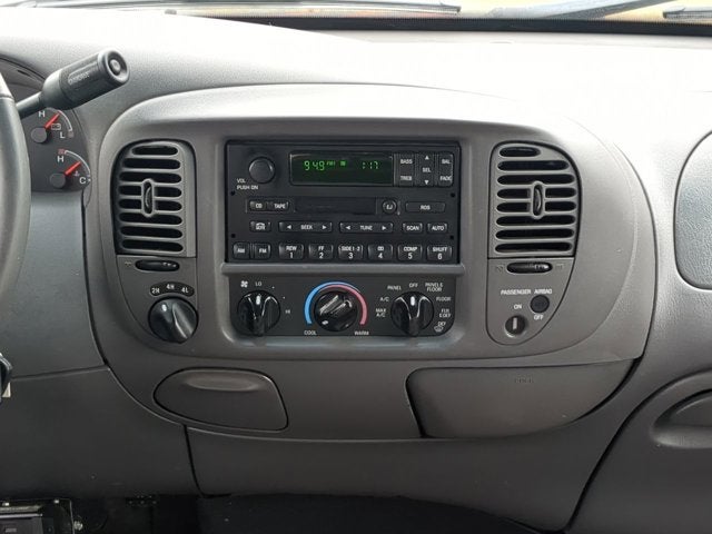 2001 Ford F-150 Lariat