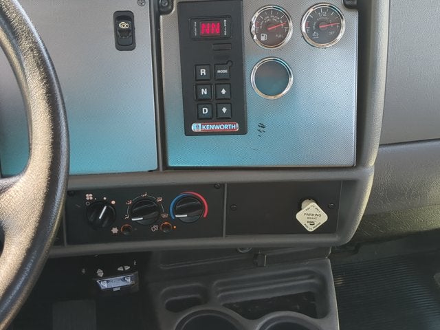 2014 Kenworth T270 Base