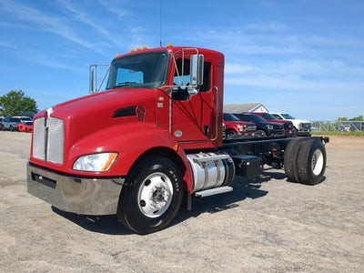 2014 Kenworth T270 Base
