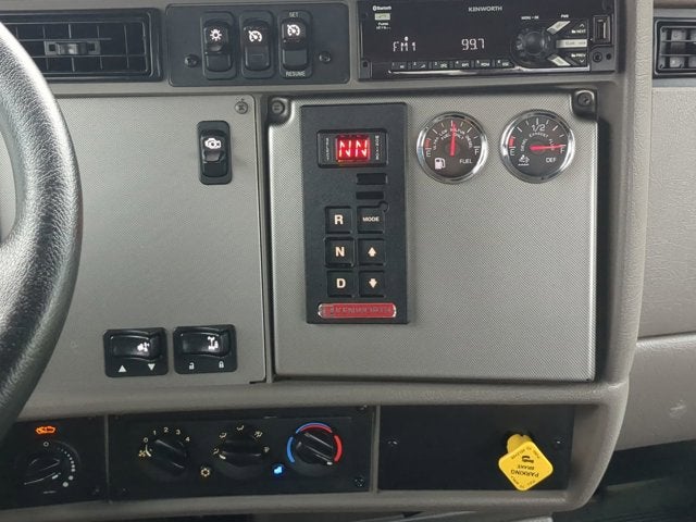 2021 Kenworth Kenworth Base