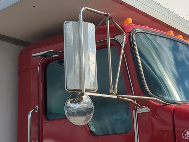 2014 Kenworth T270 Base