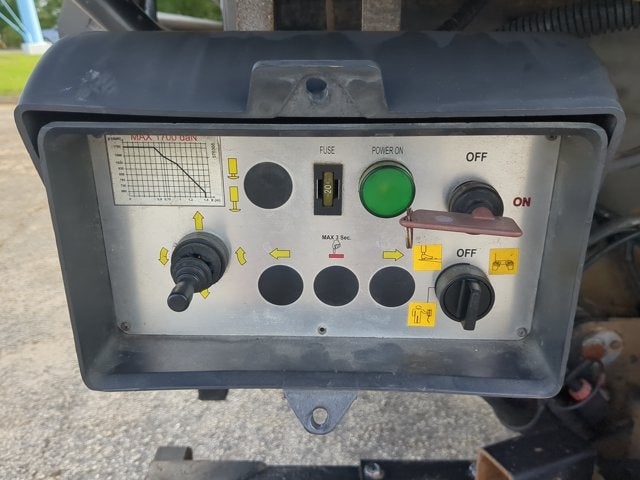 2014 Kenworth T270 Base