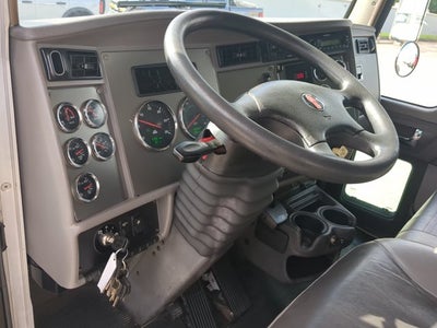 2014 Kenworth T270 Base