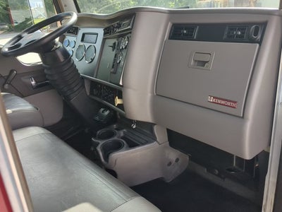 2014 Kenworth T270 Base
