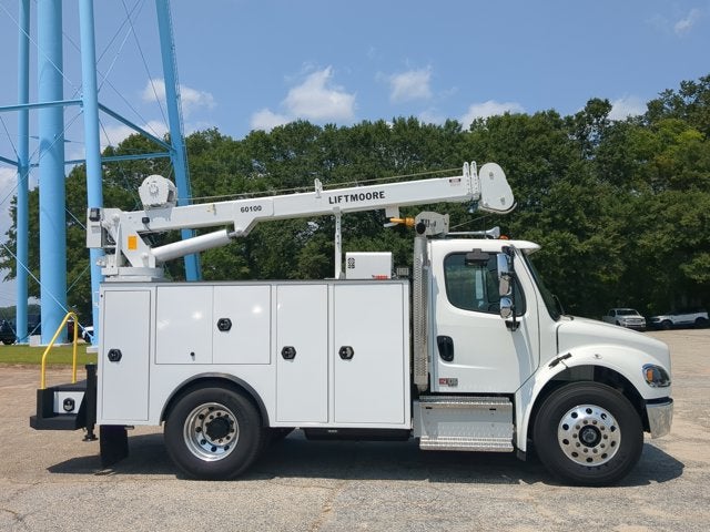 2025 Freightliner M2 106 Base