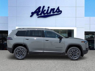 2026 Jeep Cherokee Laredo