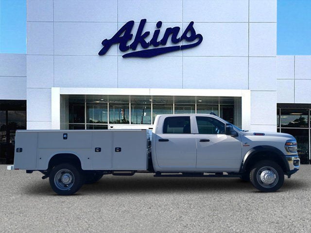 2026 RAM Ram 5500 Chassis Cab Service Body