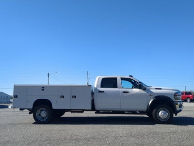 2026 RAM Ram 5500 Chassis Cab Service Body