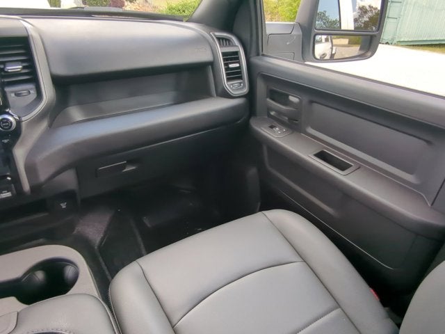 2026 RAM Ram 3500 Chassis Cab Flatbed