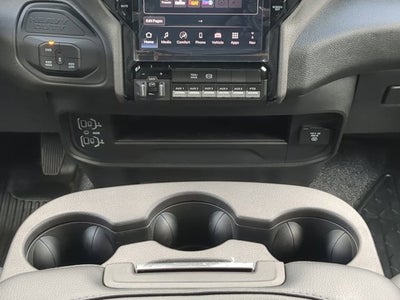 2026 RAM Ram 3500 Chassis Cab Flatbed