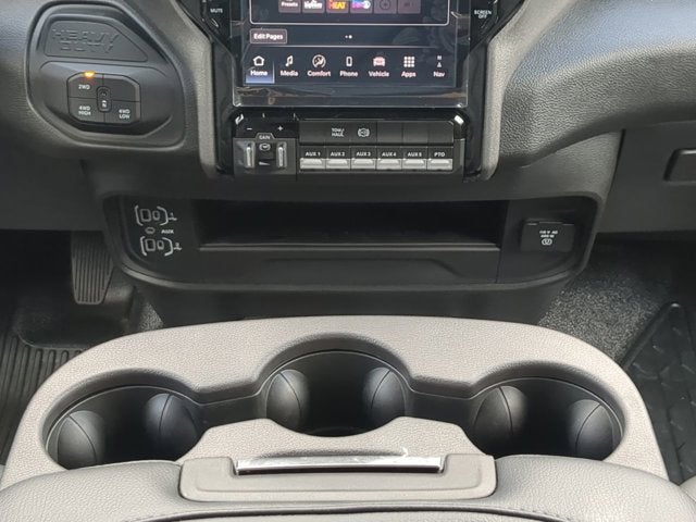 2026 RAM Ram 3500 Chassis Cab Flatbed