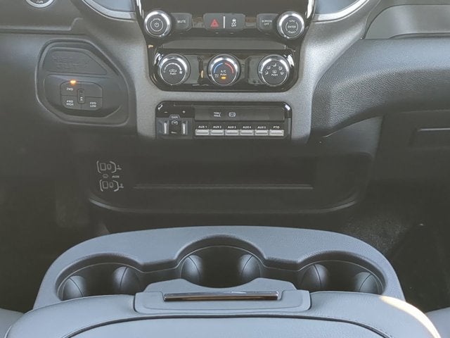 2025 RAM Ram 3500 Chassis Cab Flatbed