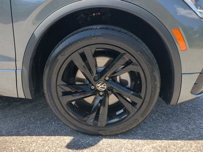 2023 Volkswagen Tiguan SE R-Line Black