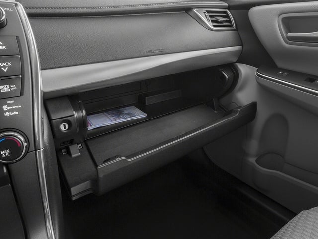 2016 Toyota Camry SE