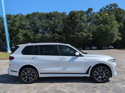 2022 BMW X7 xDrive40i