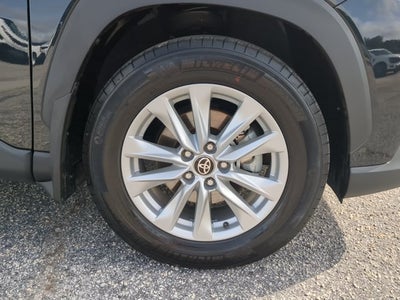 2024 Toyota Corolla Cross LE