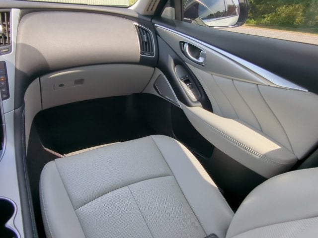 2023 INFINITI Q50 LUXE