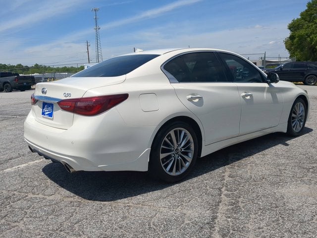 2023 INFINITI Q50 LUXE