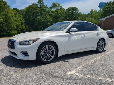 2023 INFINITI Q50 LUXE