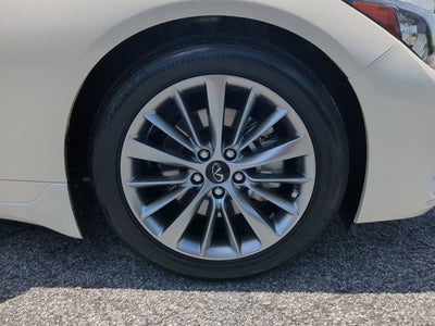 2023 INFINITI Q50 LUXE