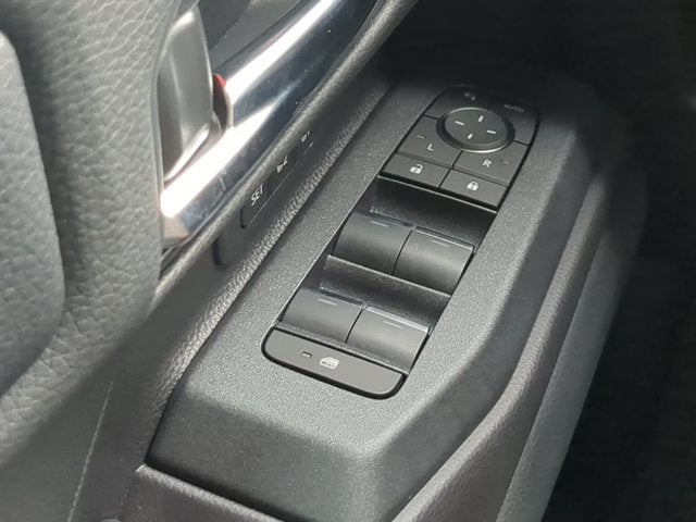 2025 Toyota Land Cruiser 4WD (Natl)