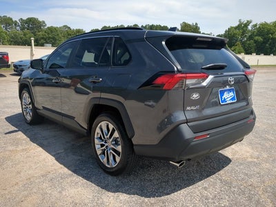 2020 Toyota RAV4 XLE Premium