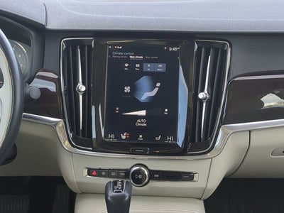 2018 Volvo S90 Momentum