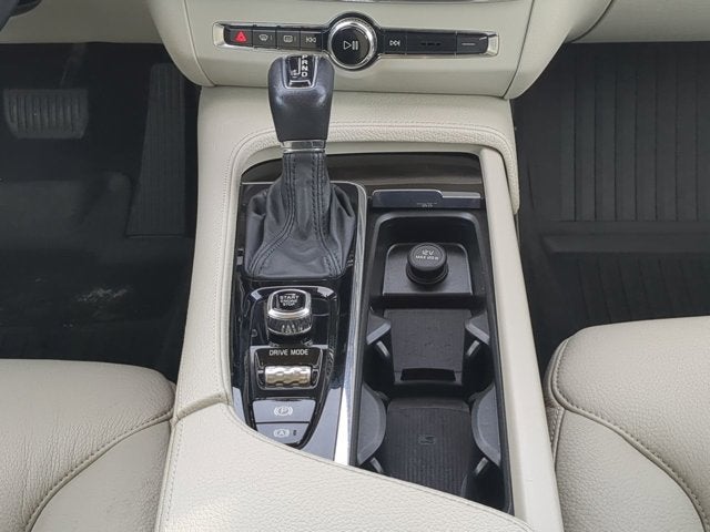 2018 Volvo S90 Momentum