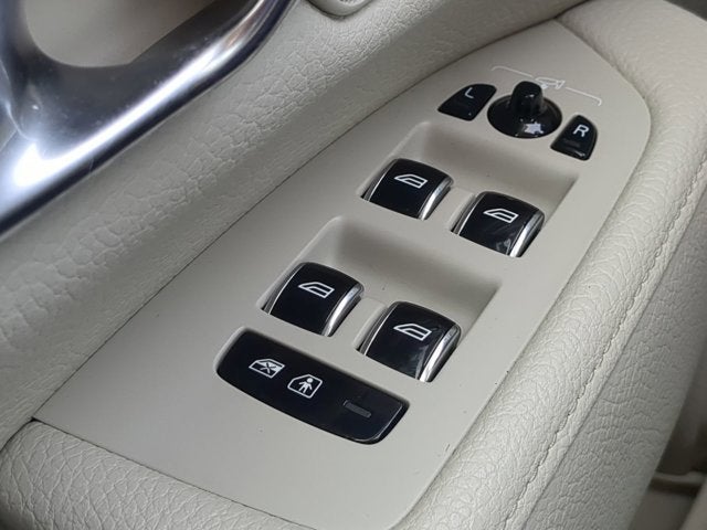 2018 Volvo S90 Momentum