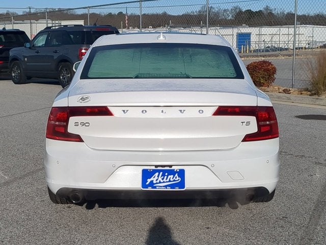 2018 Volvo S90 Momentum