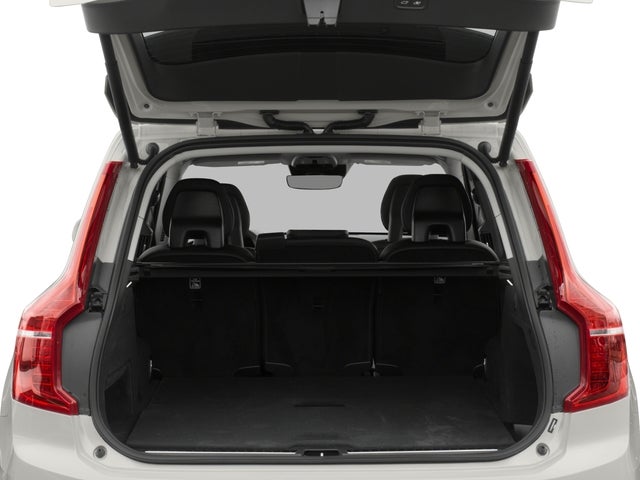 2016 Volvo XC90 T5 Momentum