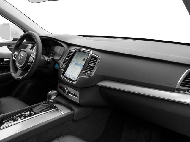 2016 Volvo XC90 T5 Momentum