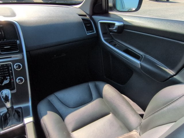 2015 Volvo XC60 T5 Platinum