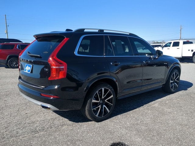 2019 Volvo XC90 Momentum