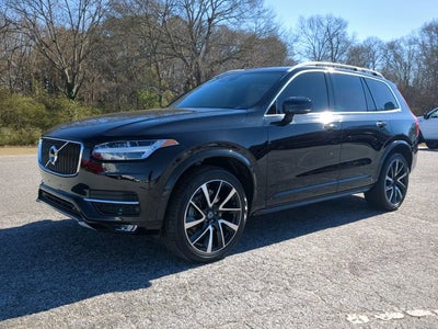2019 Volvo XC90 Momentum