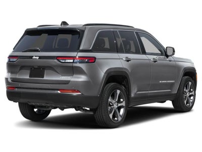 2027 Jeep Grand Cherokee Laredo